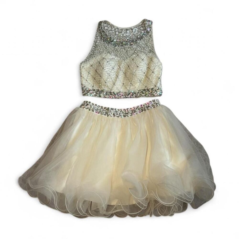 Butter Yellow sequin two-piece sleeveless homecoming dress. Size small-med.